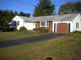 85 Jeffrey Ln, Meriden, CT 06451