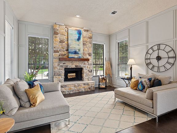 Livingroom1.jpg