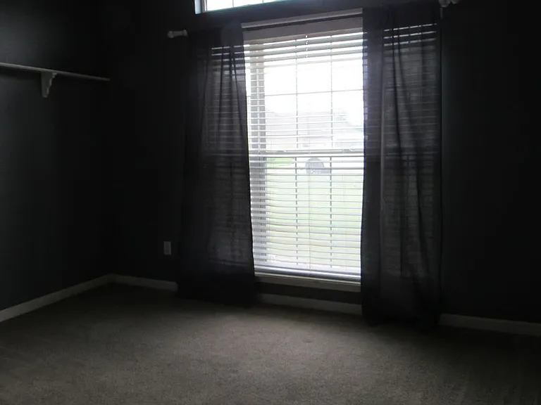 16 Emerald Cir — Photo 33