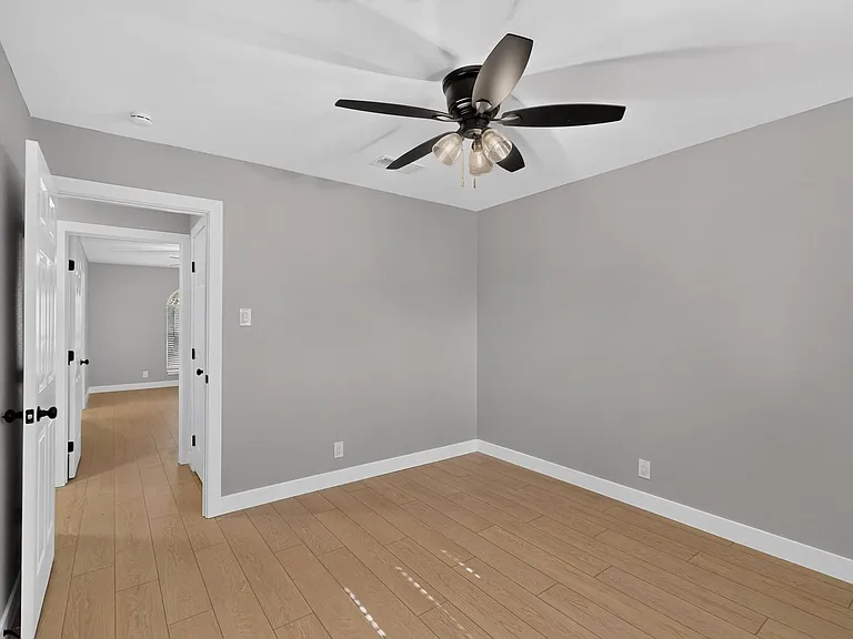 2606 Hilldale Blvd — Photo 31