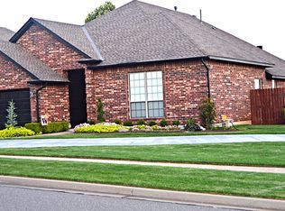 1800 NE 11th Cir, Moore, OK 73160