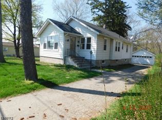 322 E Washington Ave, Washington, NJ 07882