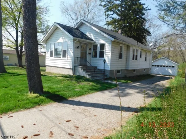 322 E Washington Ave, Washington Boro, NJ 07882