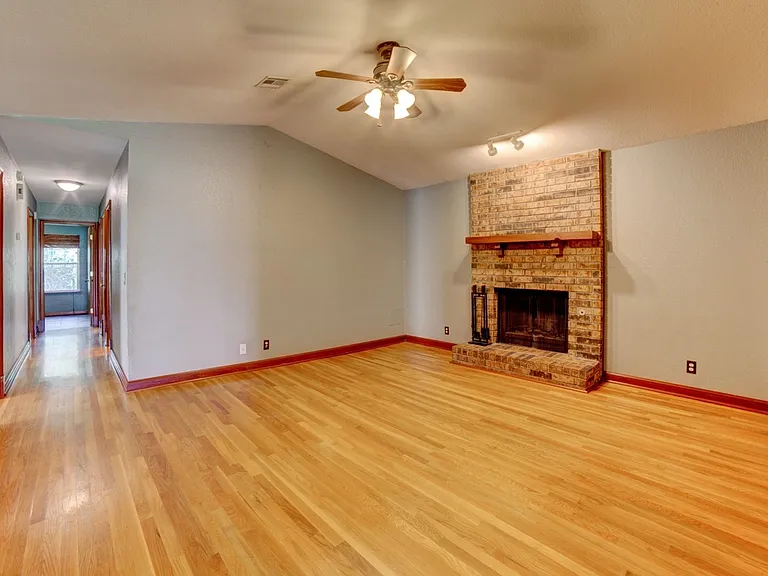 2505 E Princeton St — Photo 7