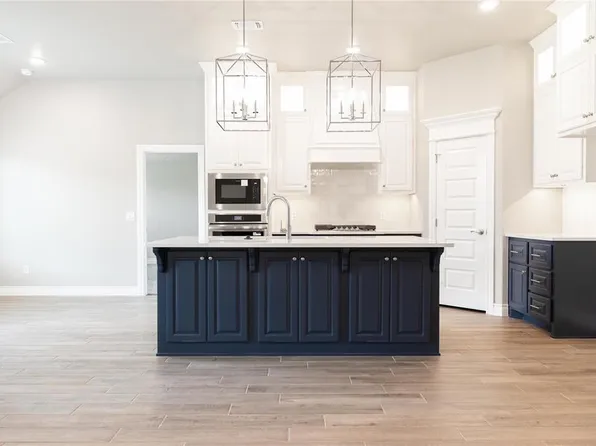 2220 NW 171st St, Edmond, OK 73012