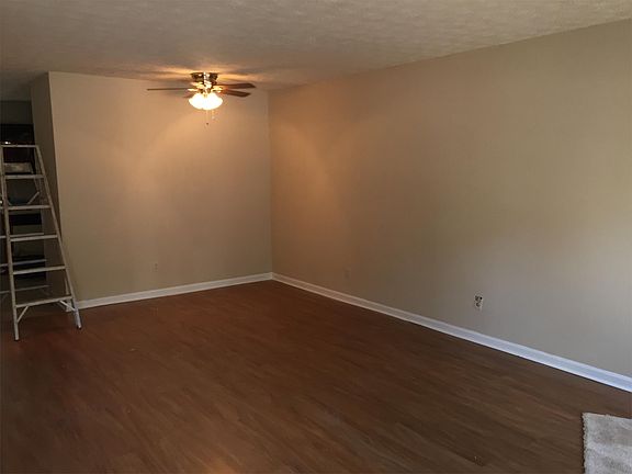 4th image of 1292-1298 Sweet Pine Dr #2
