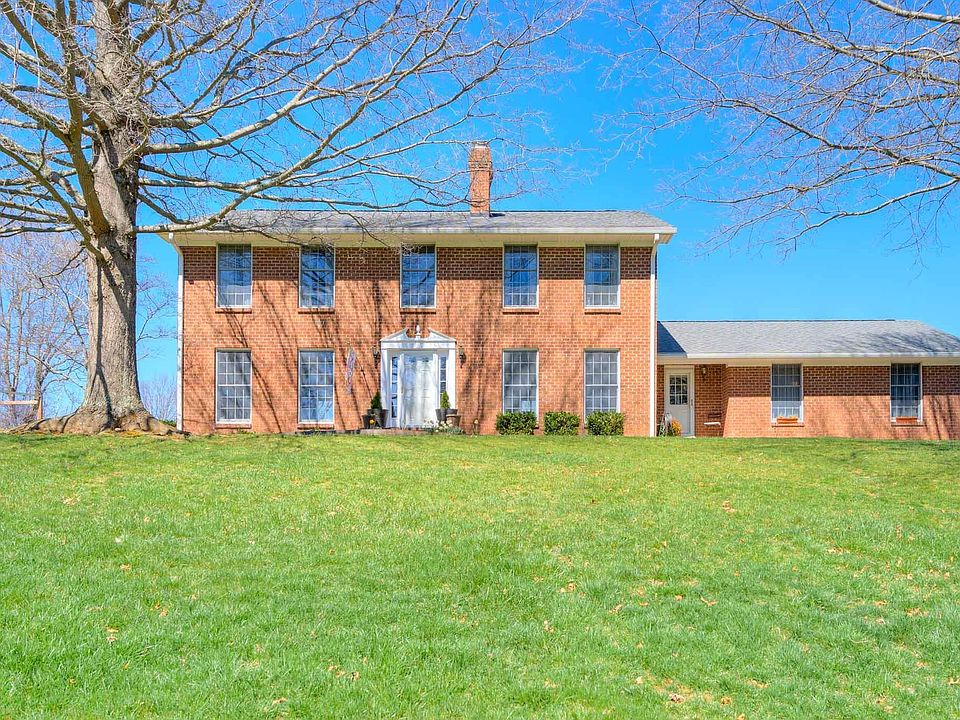 1st image of 265 Emerald Blvd