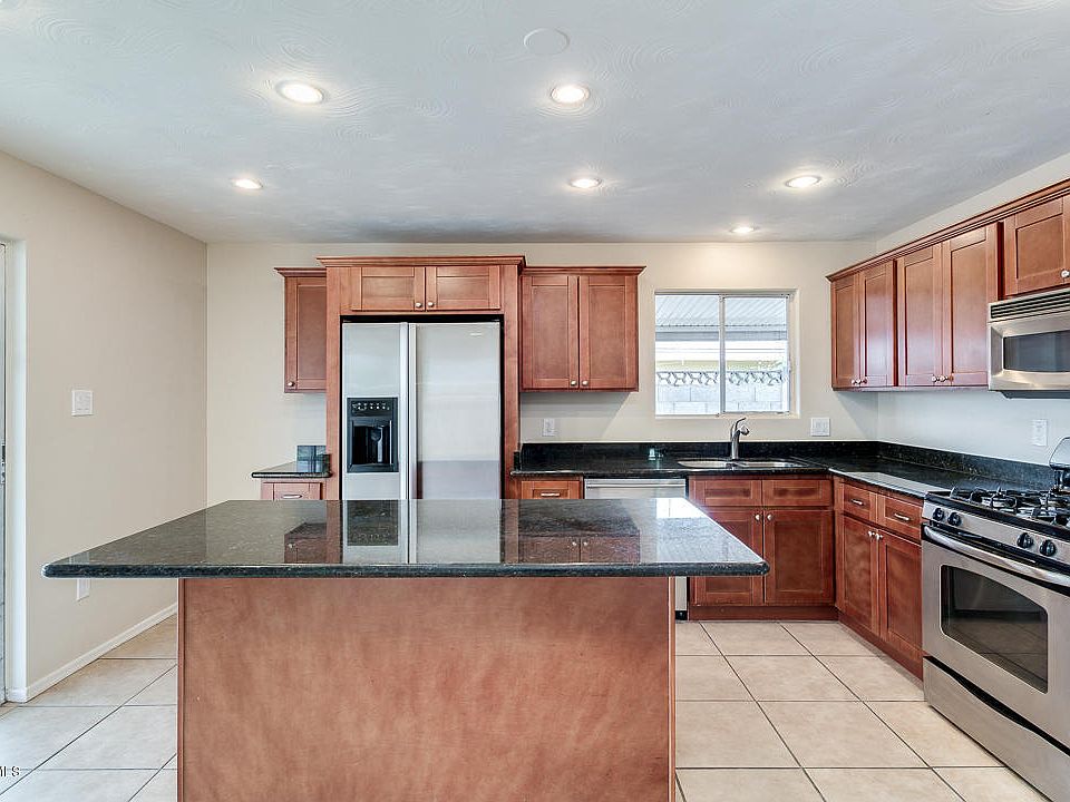 1st image of 1433 E El Camino Dr