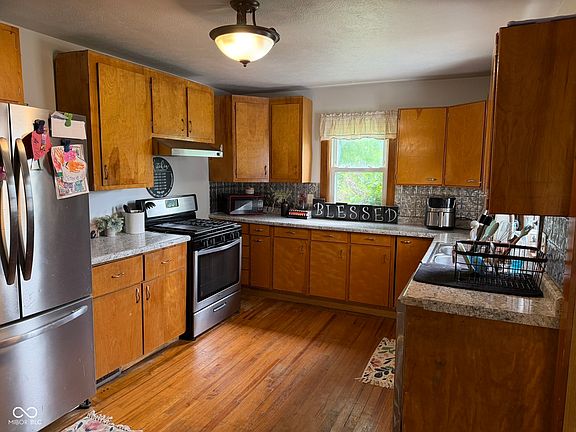 2nd image of 505 E Stark St