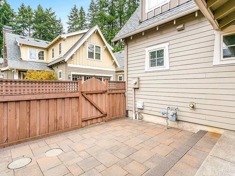4515 Oakridge Rd — Photo 25