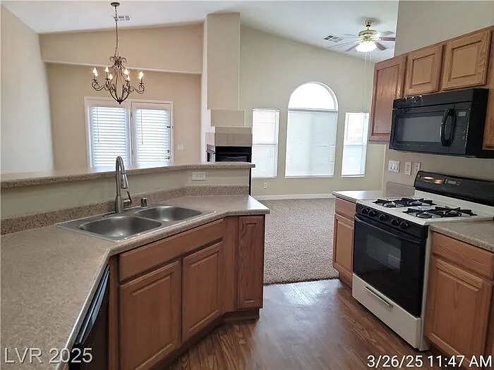 2513 April Breeze Ln — Photo 14