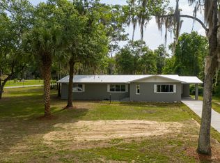 635 SE 4th Ave, Melrose, FL 32666