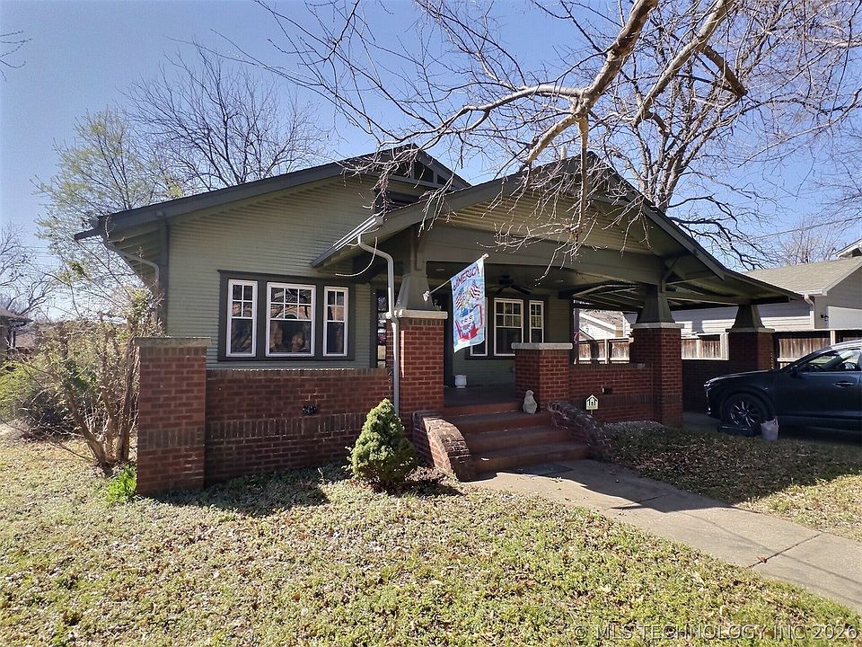 1st image of 2116 E 18th St