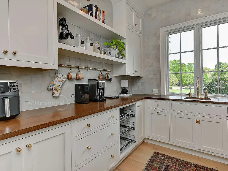 9705 Saddle Ave — Photo 36
