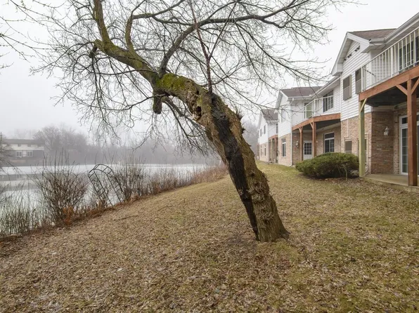 N114W16484 Crown COURT E E, Germantown, WI 53022