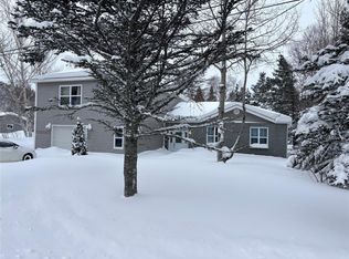 31 Main St N, Glovertown, NL A0G2L0