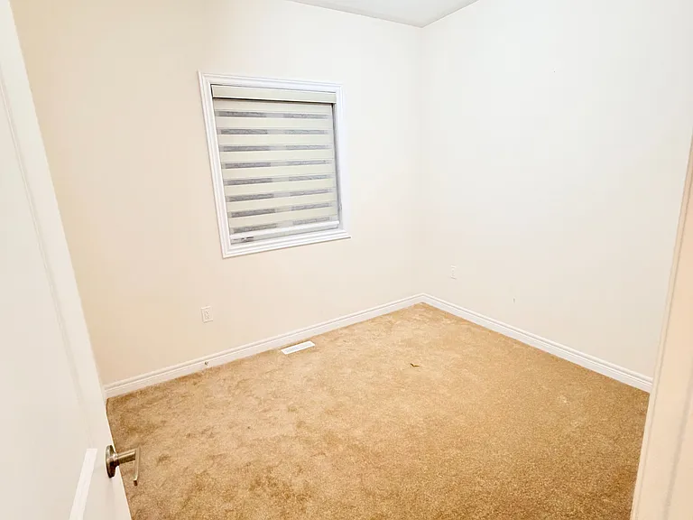 1284 Klondike Dr #UPPER FLOOR — Photo 15