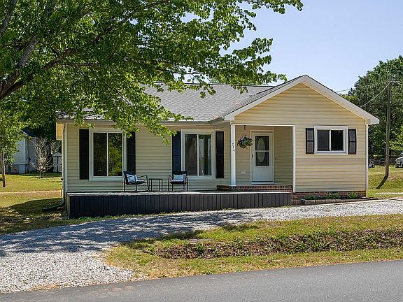 2nd image of 714 Brewer Ave