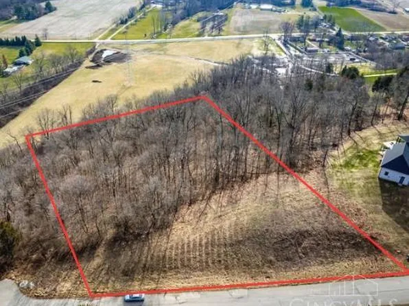 3235 Covered Wagon Estates Ln, Hamilton, OH 45013