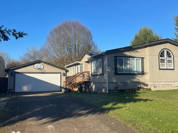 295 Sycamore St, Woodland, WA 98674