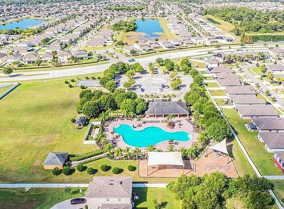 3rd image of 10417 Carloway Hills Dr