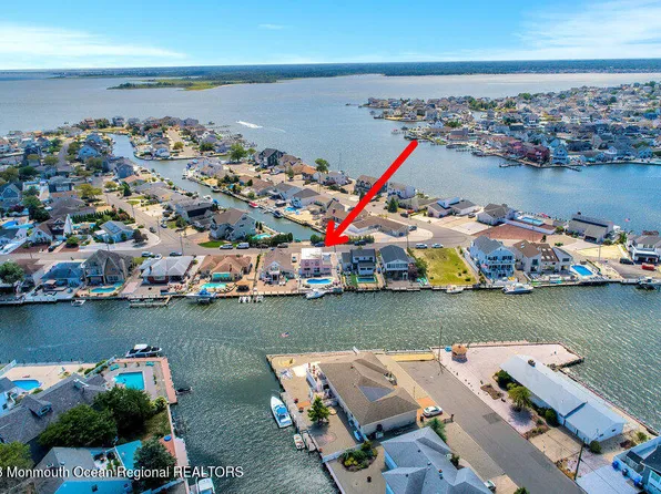28 Blue Heron Drive, Toms River, NJ 08753