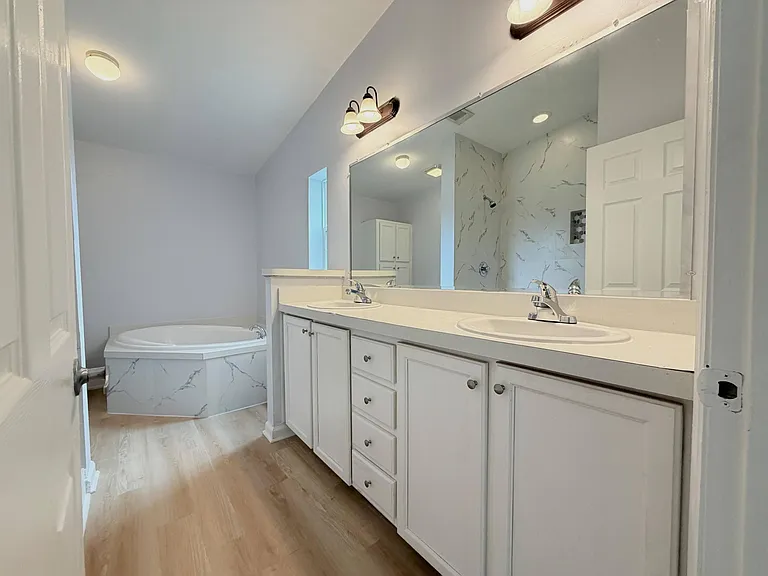 5289 Stacy St #5 — Photo 5