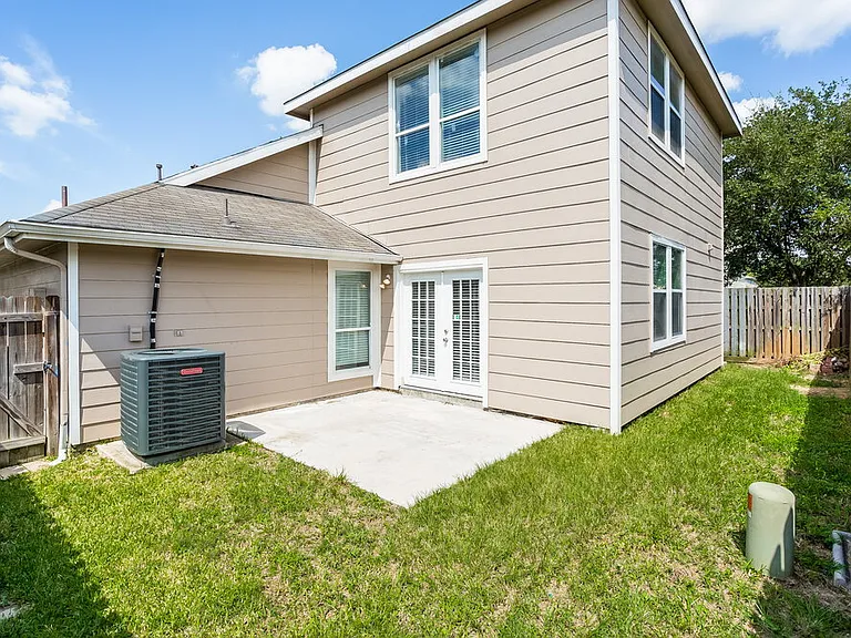 19722 Twin Rivers Dr — Photo 16