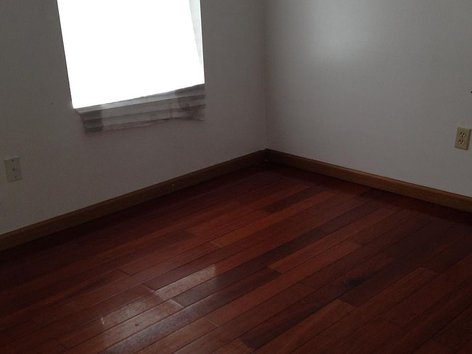 2nd image of 1347 E Passyunk Ave Fl 3