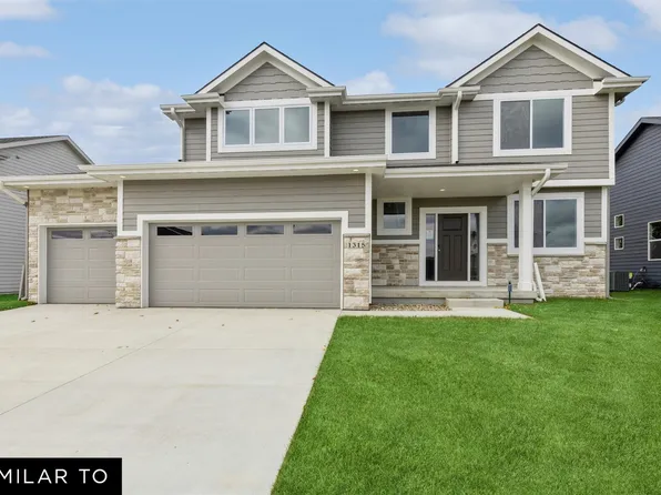 657 34th St SE, Altoona, IA 50009