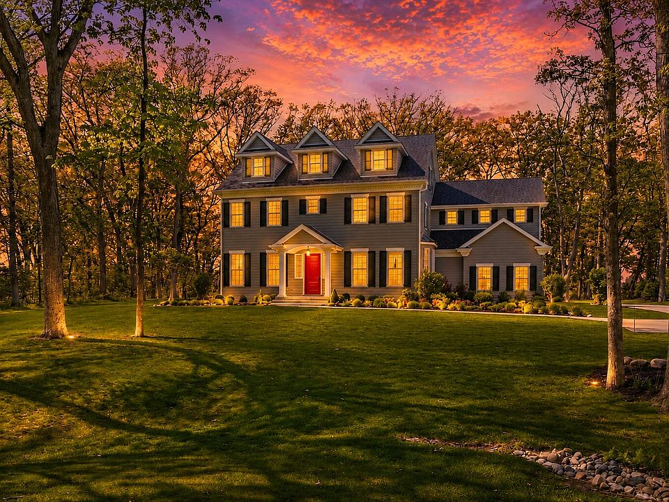 1st image of 804 Shannon Dr