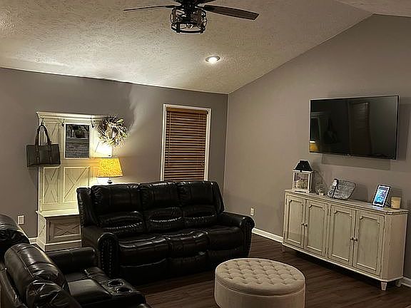 10 ft ceilings