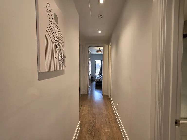 134 E 28th St #1 — Photo 8