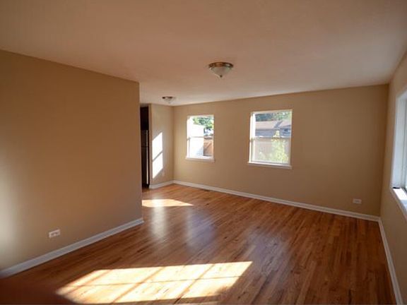 Living/Dining area
