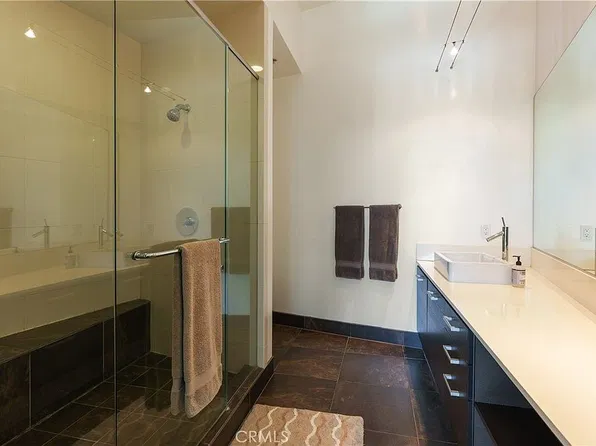 13320 Beach Ave APT 301, Marina Del Rey, CA 90292
