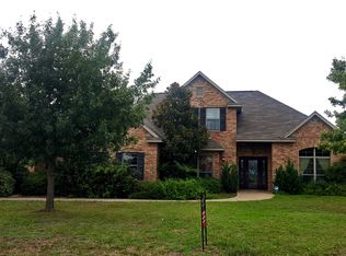 231 Bent Creek Dr, Waxahachie, TX 75165