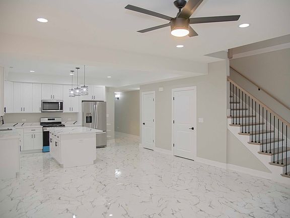 4th image of 1205 N 18th Ave