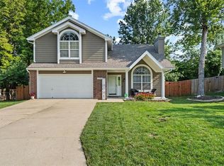 1466 NW Foxboro Rd, Blue Springs, MO 64015