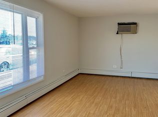 1426 S Cicero Ave #202, Cicero, IL 60804