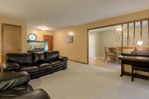 4th image of 2143 NE Belvoir St