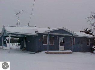 8901 W Esmond Rd, Hale, MI 48739