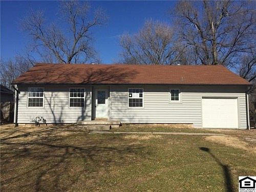 1st image of 2218 Woodend Ave