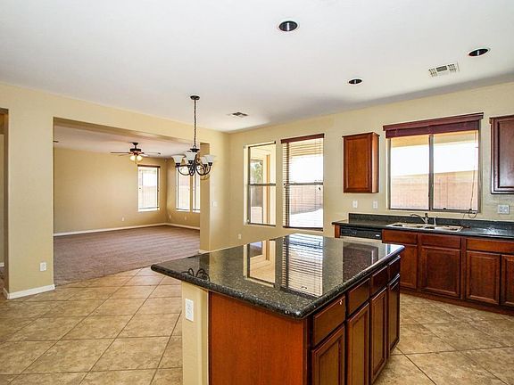 4th image of 2419 N Casa Grande Ave
