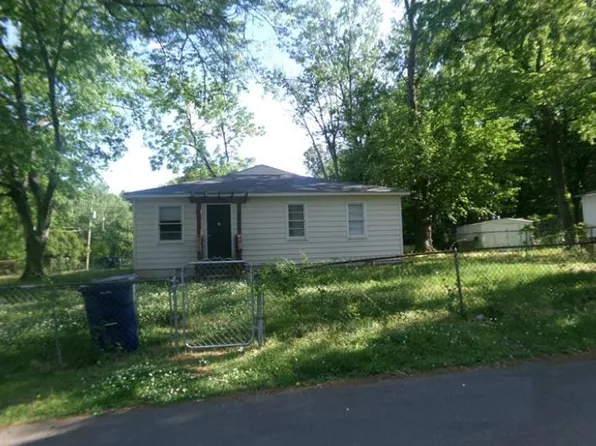 2703 Cave Ave NW, Huntsville, AL 35810