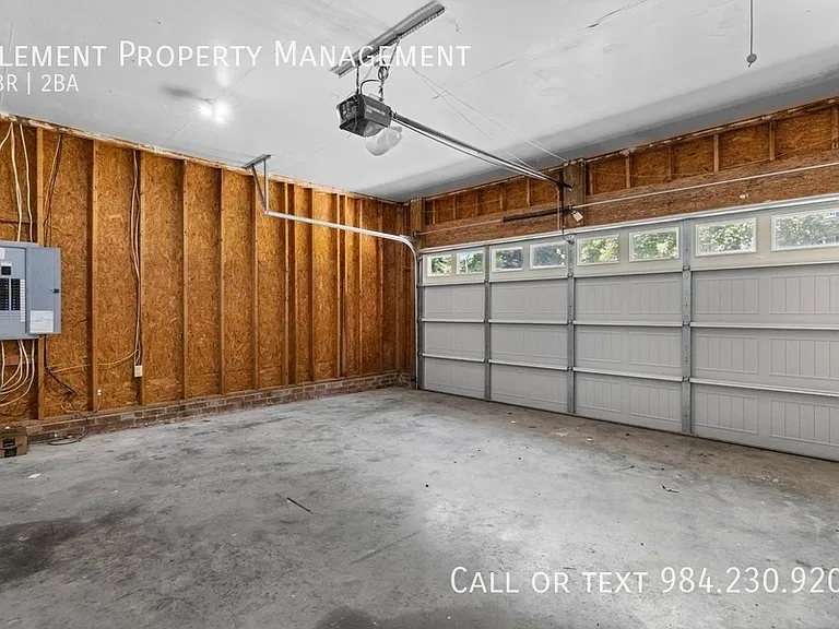 6649 Speight Cir — Photo 36