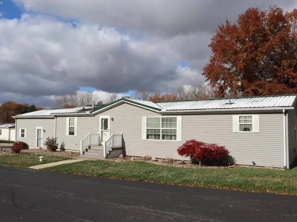 2 Scarlett Queen Dr, Norwalk, OH 44857