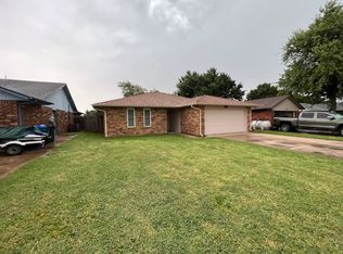 2713 Liberty Ln, Enid, OK 73703