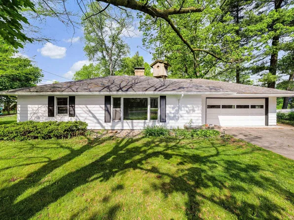 2611 Salem Dr, Goshen, IN 46526