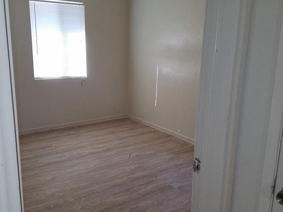 4th image of 2953 California St