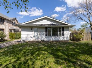 4231 Belleaire Ln, Downers Grove, IL